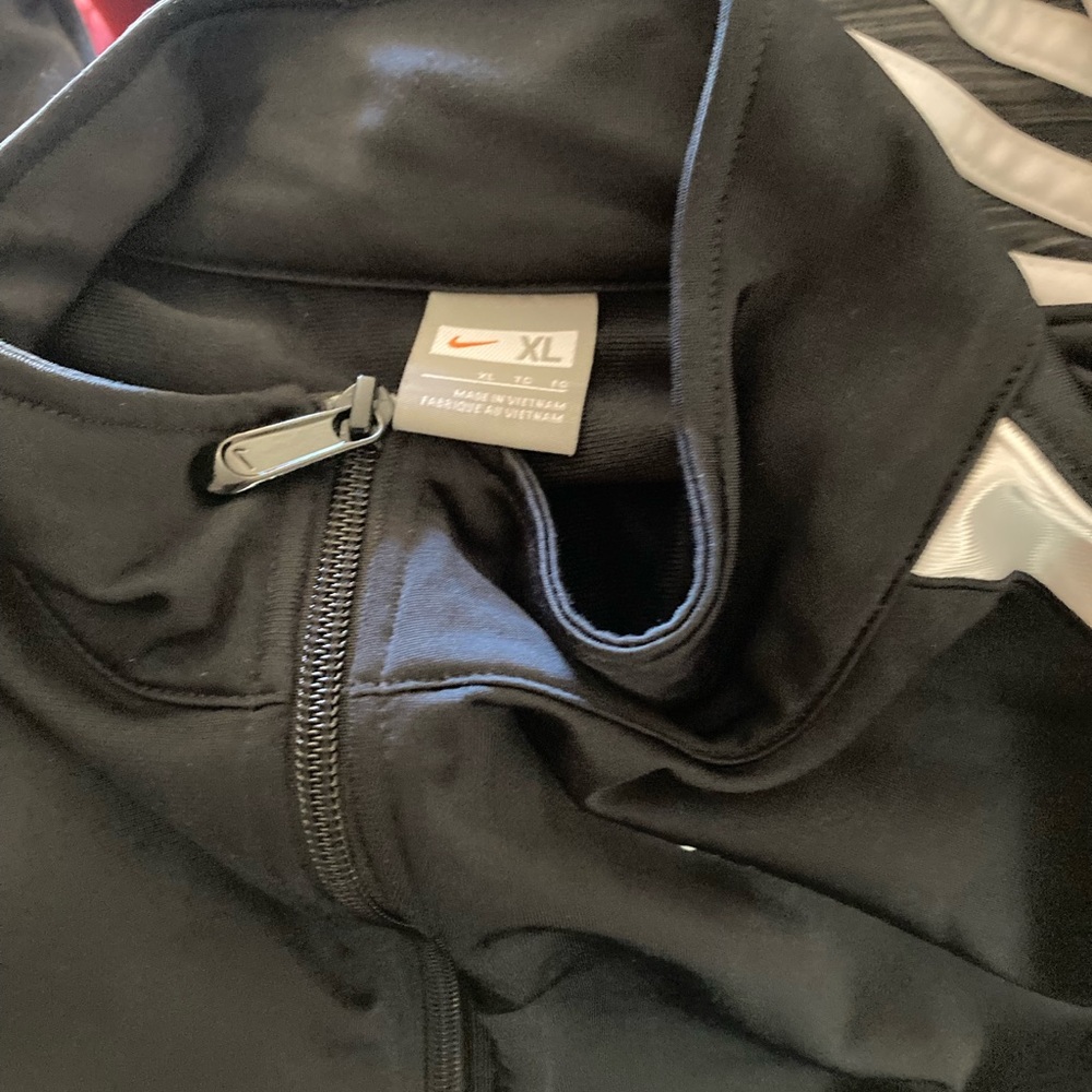 Mens Nike full zip jacket xl